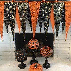 18 Halloween Pumpkin Home Decor Ideas For A Spooky Celebration