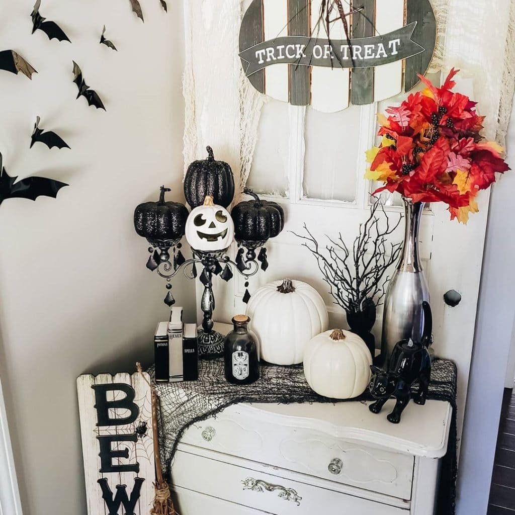 Halloween Decor