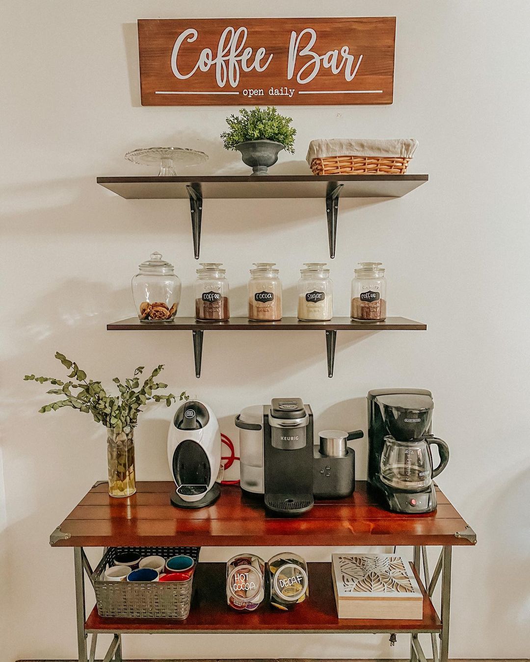 40 Creative And Inviting Coffee Bar Decor Ideas 5627