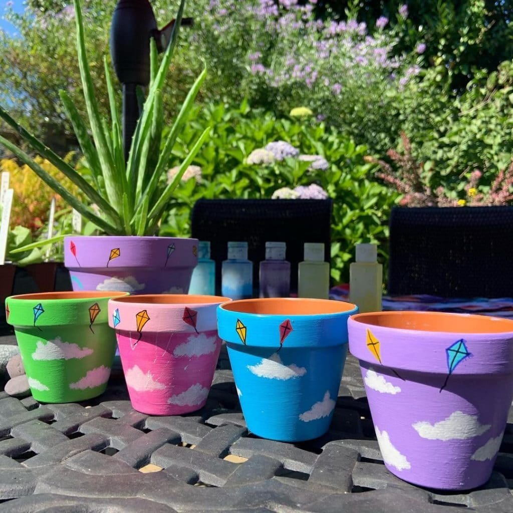 35+ Aesthetic & Cute Hand Painted Flower Pots For 2023