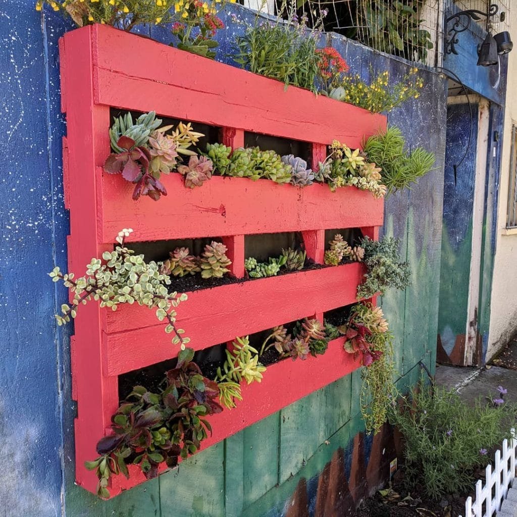 Pallet Planter 32