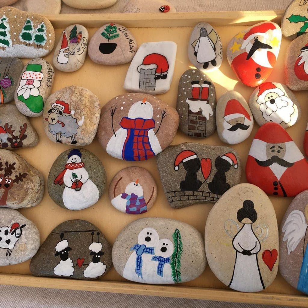 Rock Painting Ideas Christmas and Winters 6