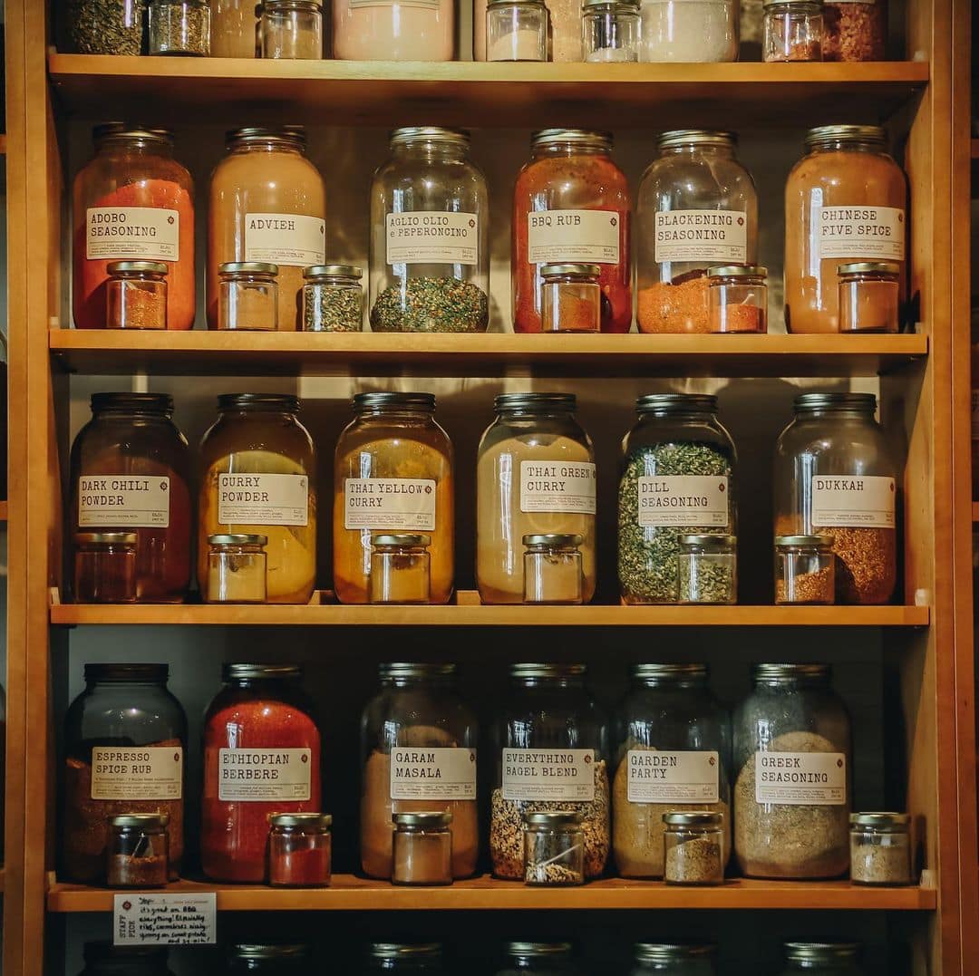 30+ Spice Rack Ideas For Organizing The Kitchen