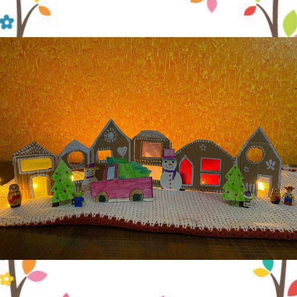 Cardboard Gingerbread House with lights 4