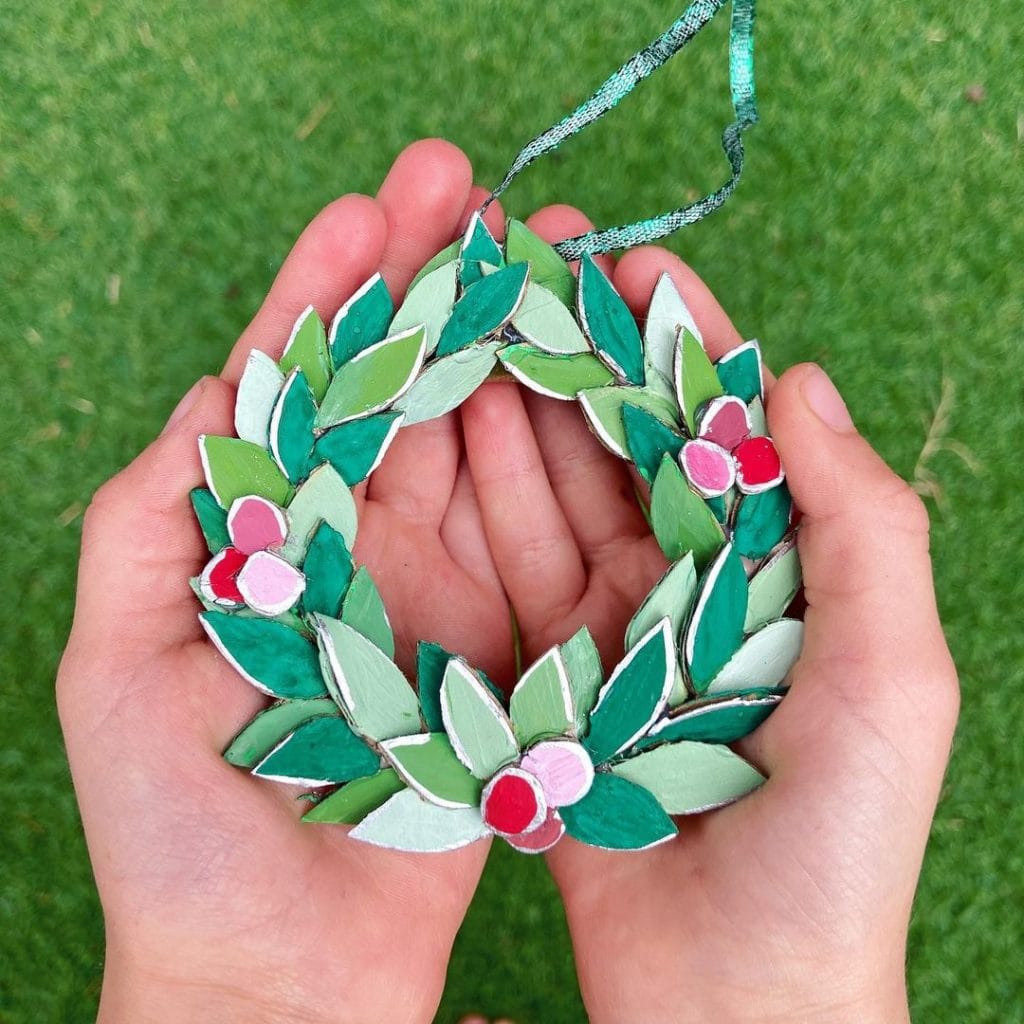 Floral christmas wreath cardboard crafts