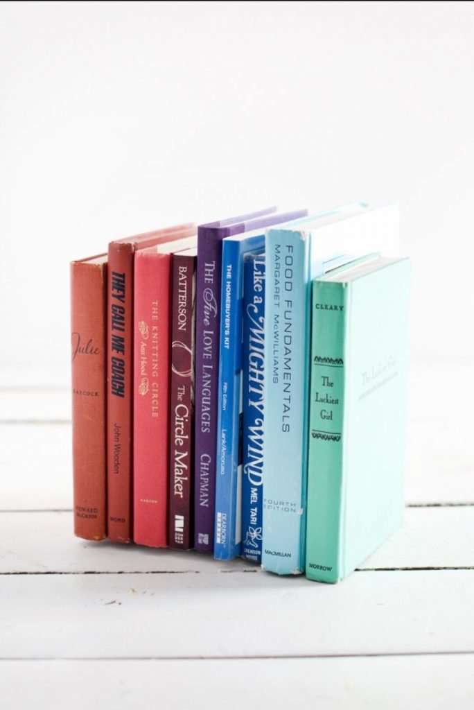 DIY-invisible-bookends