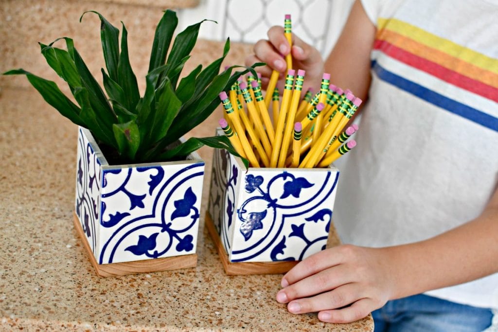 Diy-planter-box-pencil-holder-repurpose-tiles