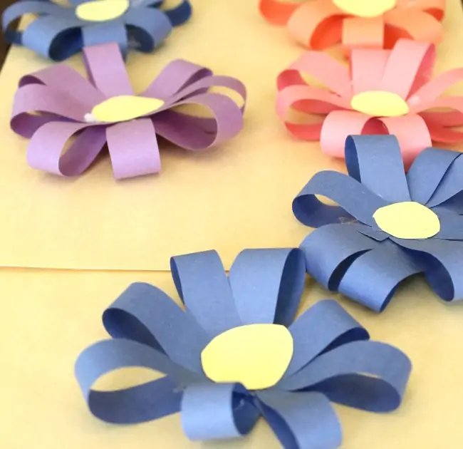 3D Construction Paper Flowers