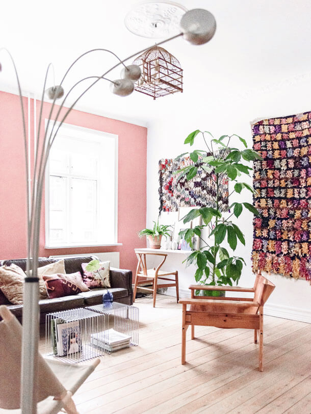 Pink Danish Studio Apartment With Sofa