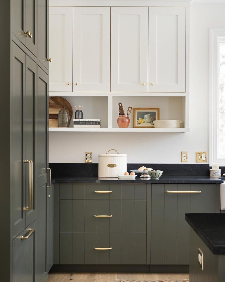 40+ Green Kitchen Ideas For a Fresh Makeover