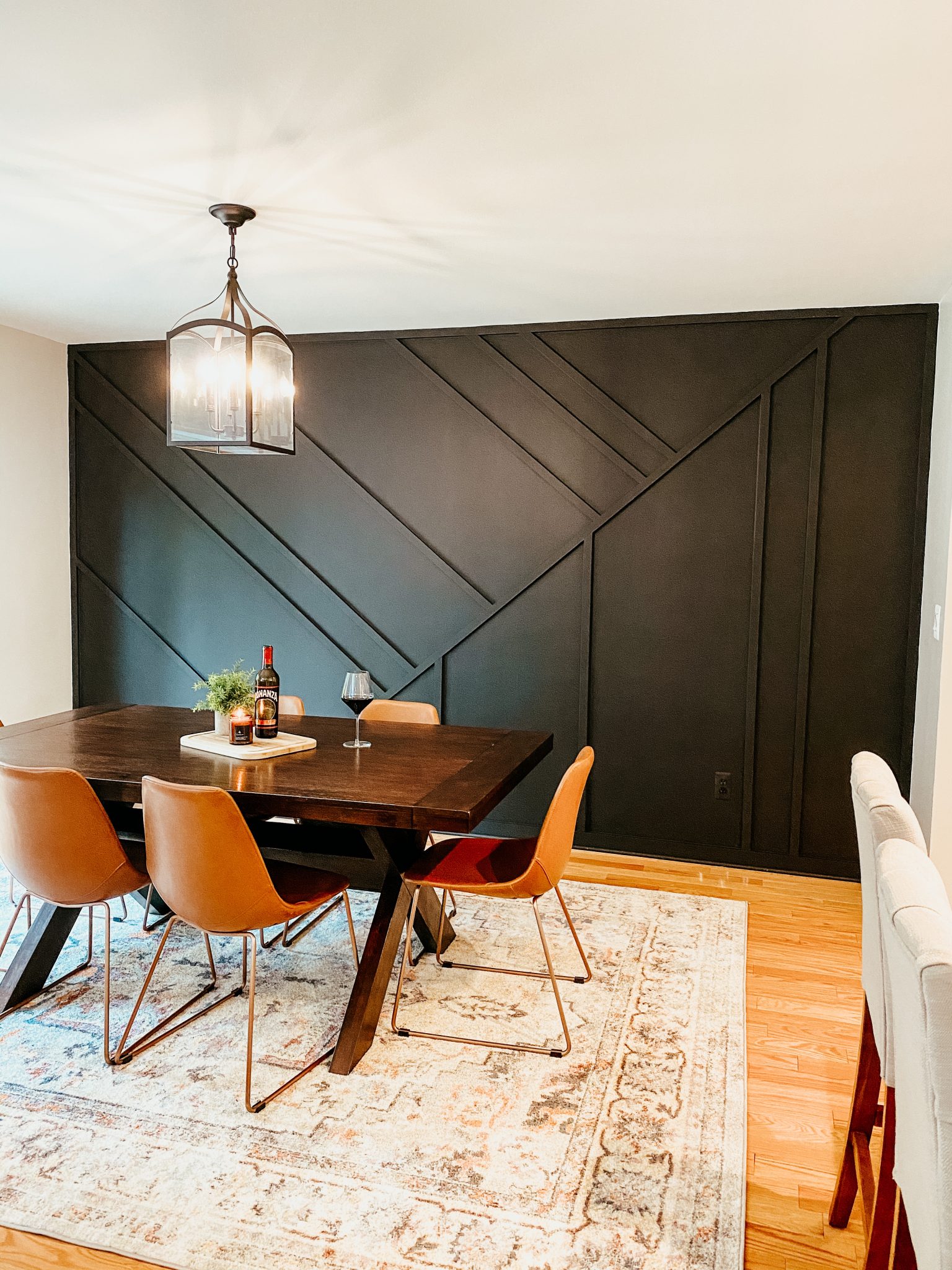 30 Amazing Dining Room Accent Wall Ideas You Will Love