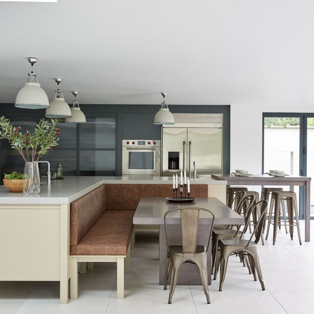 35 Brilliant L-Shaped Kitchen Ideas For A Culinary Oasis