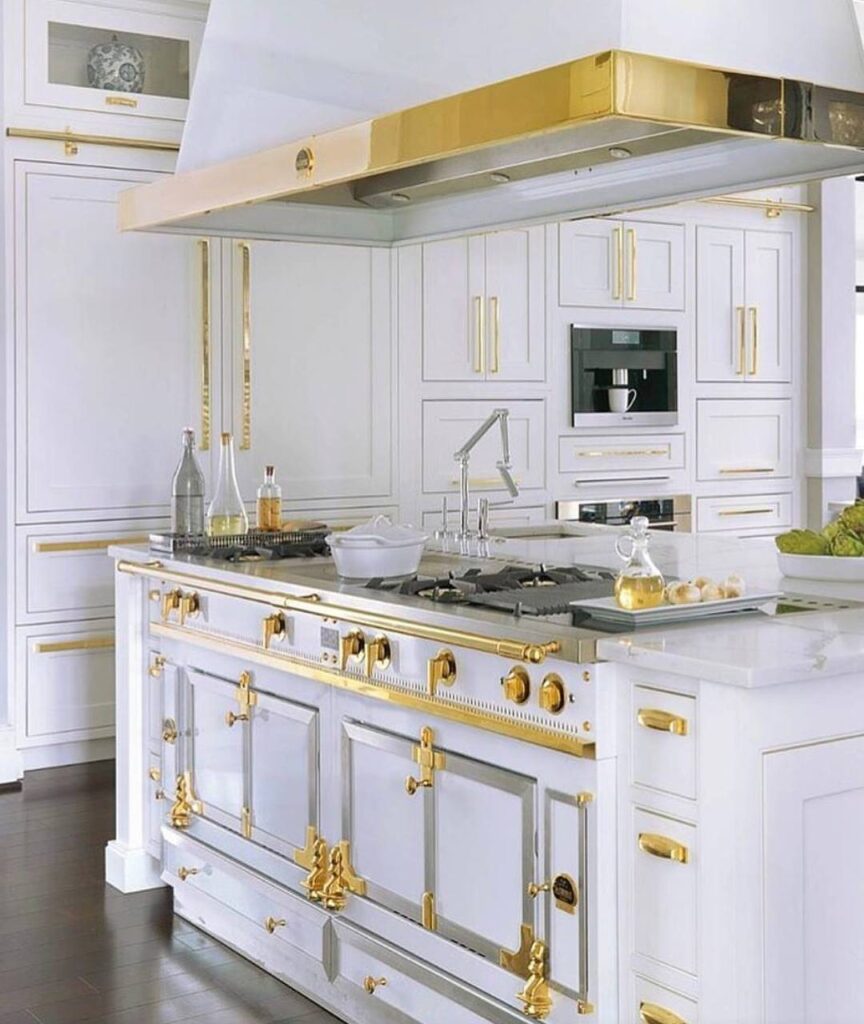 35 Luxury White And Gold Kitchen Ideas