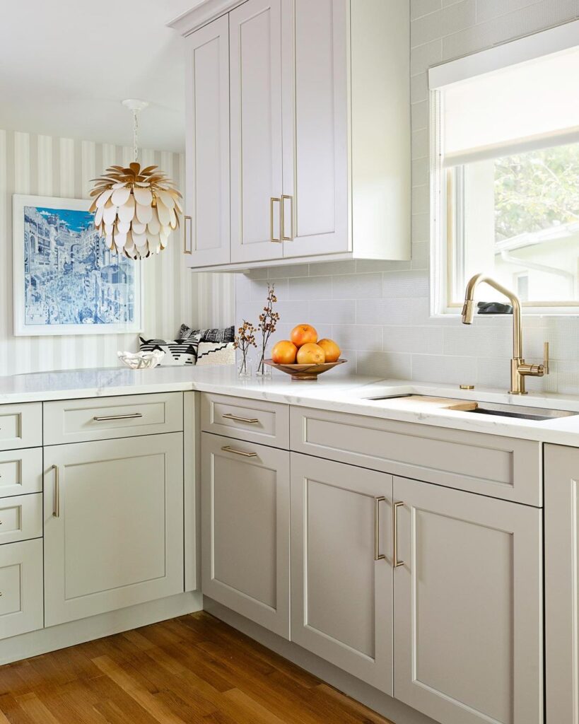 30 Brilliant Corner Kitchen Cabinets You Will Love