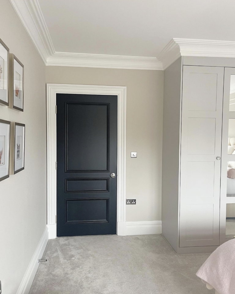 30 Amazing Interior Black Doors With White Trim Ideas