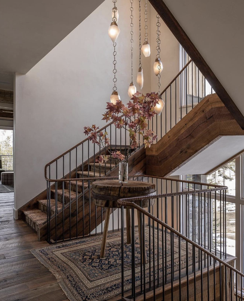 A staircase landing that looks like from an old architectural book.