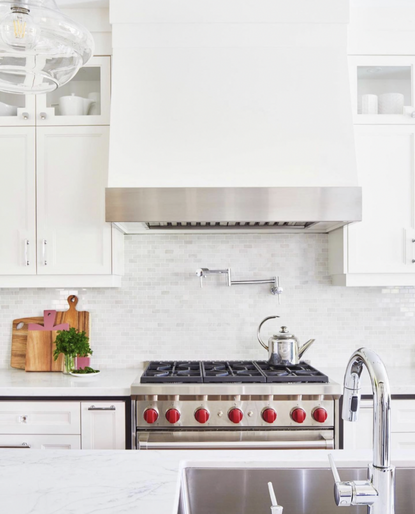 Small Kitchen Backsplash Tile With Cabinetry