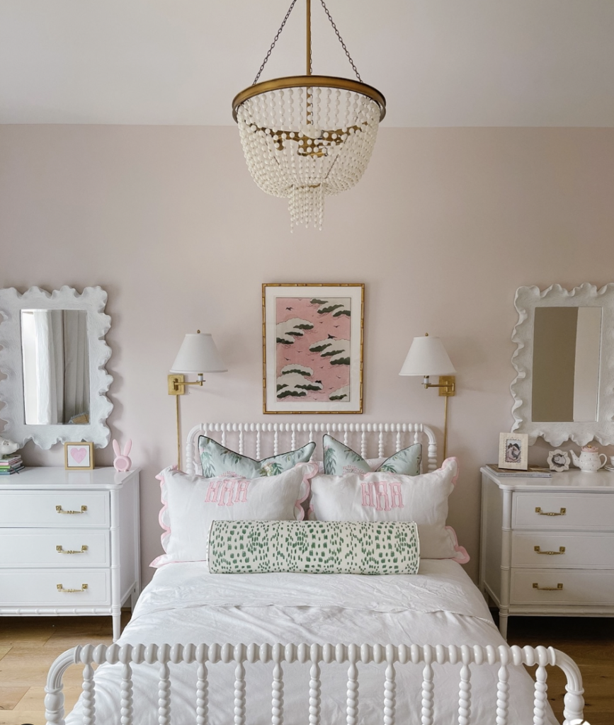 Beautiful Detail Girl Bedroom Ideas With Mirror On Nightstands 