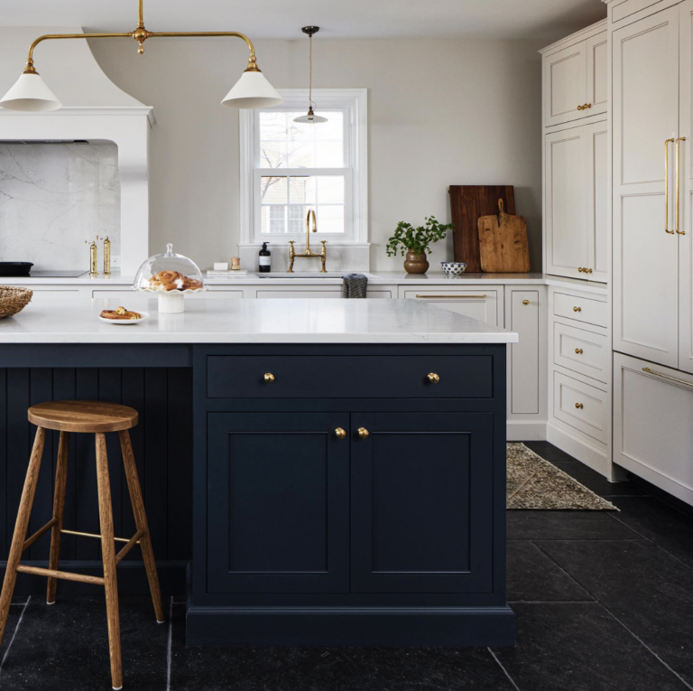 30 Amazing Farmhouse Blue Kitchen Cabinets To Transform Your Kitchen