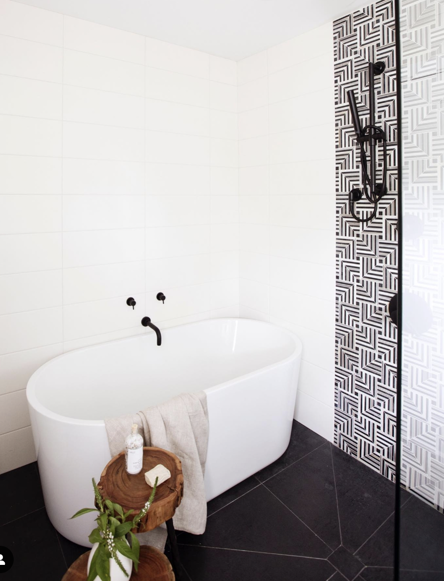 30 Amazing Black Floor Tile Bathroom Ideas For A Stylish Look