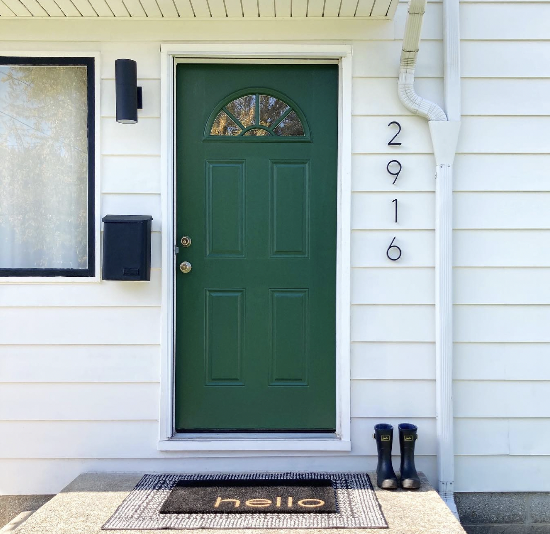 25 Brilliant Green Front Door For An Amazing Curb Appeal