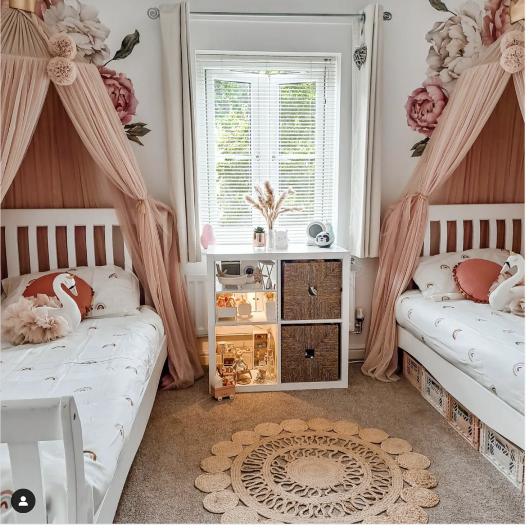 Cute And Beautiful Twin Girls Bedroom