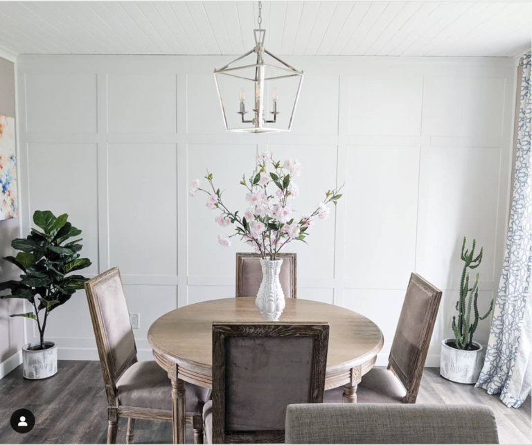 30 Beautiful White Accent Wall Ideas To Help Brighten The Space