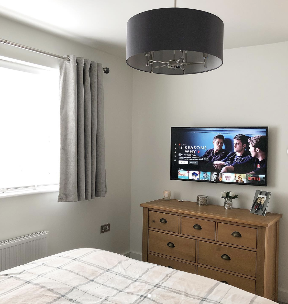 25 Beautiful Bedroom TV Ideas You Will Love