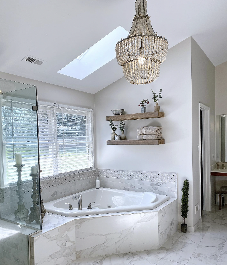 35 Bathroom Chandeliers For An Amazing Bathroom Experience