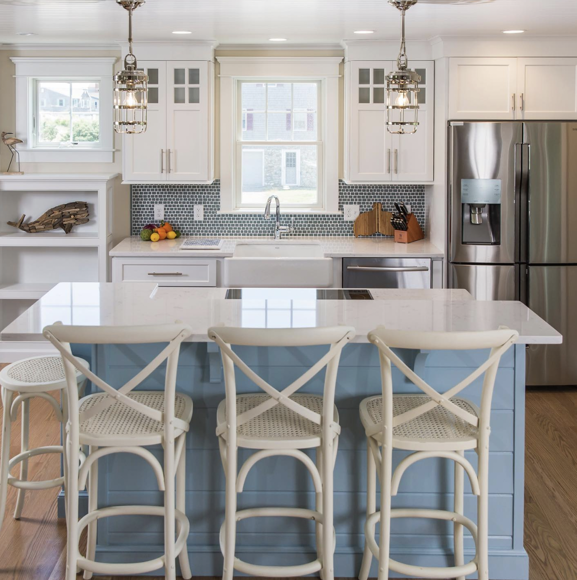 35 Beautiful White Kitchen With Blue Island Ideas You Will Love
