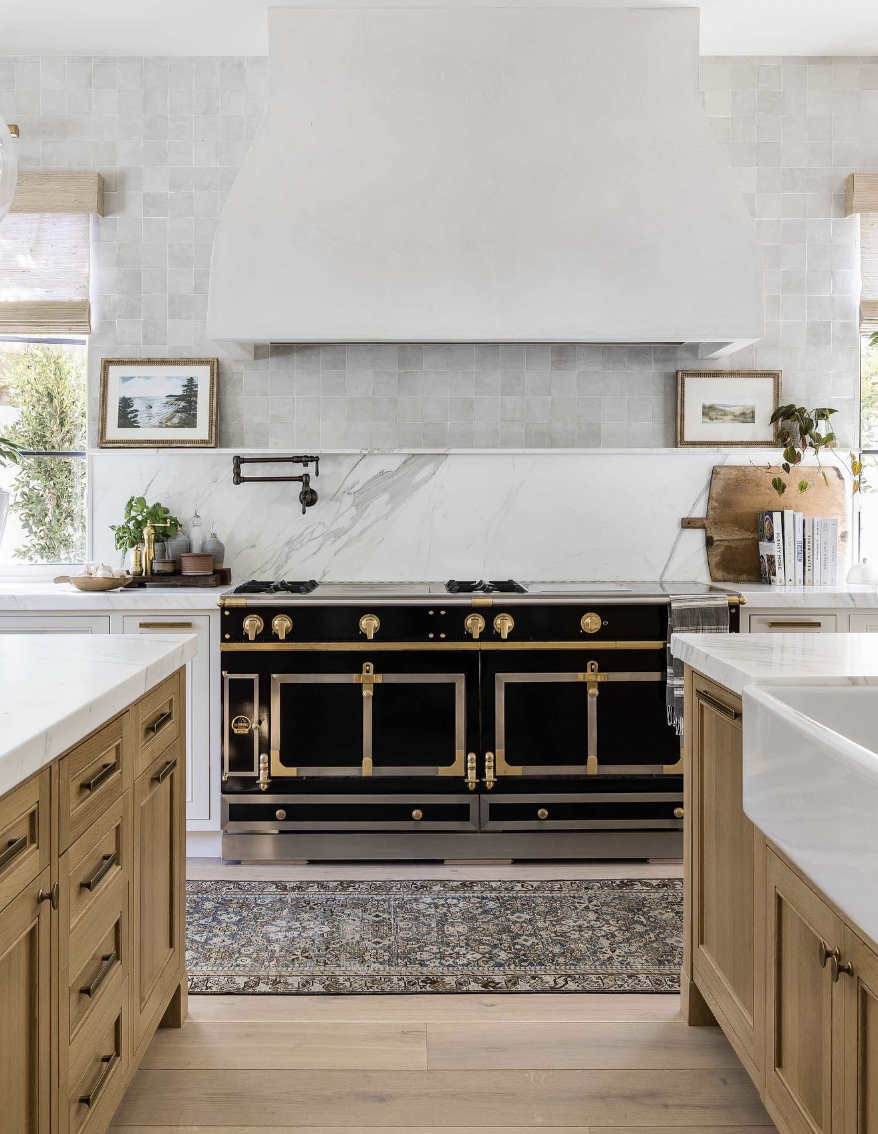 15 Classic White Cabinets With Black Appliances Ideas You Will Love