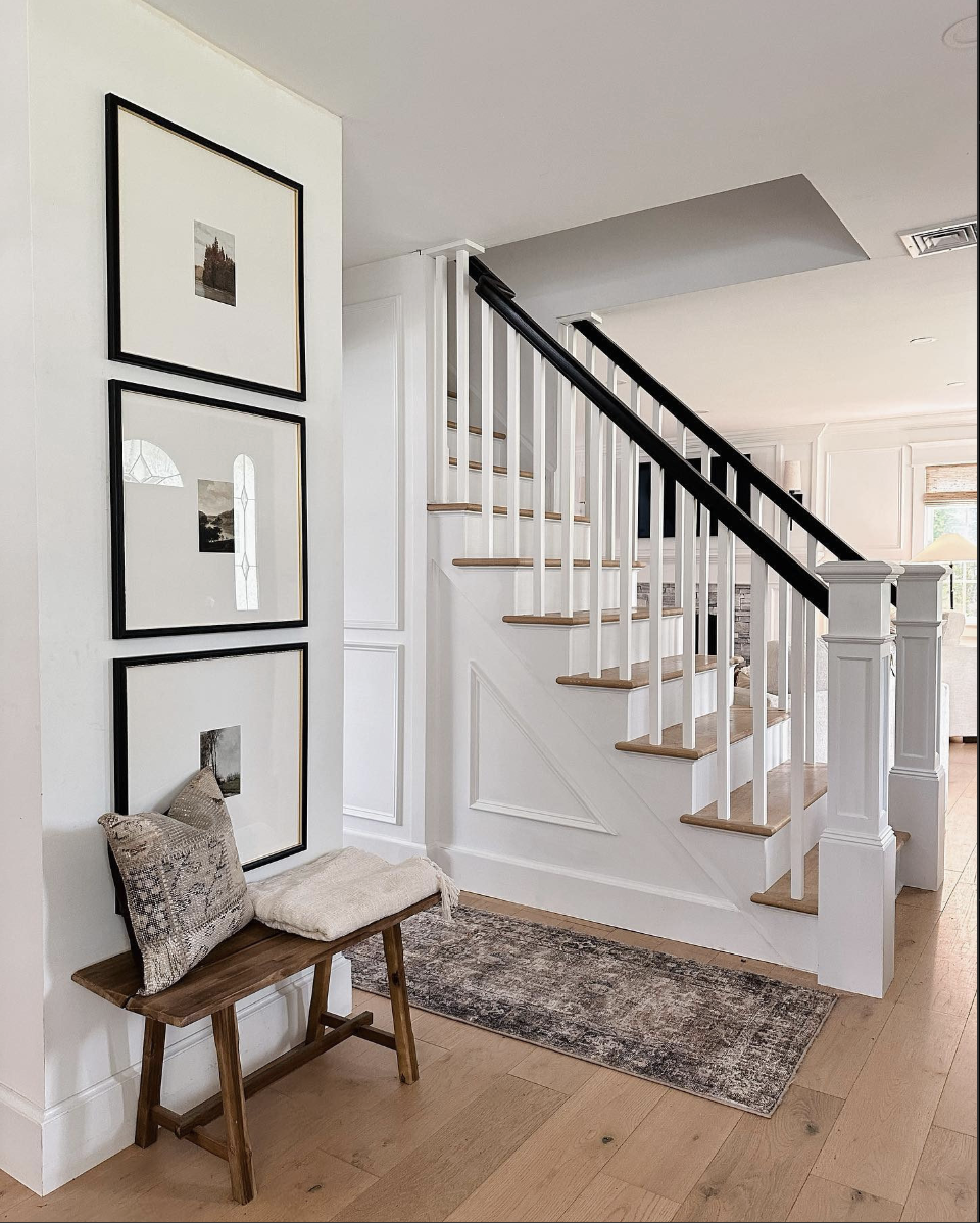 30 Best White and Wood Staircase Ideas For A Farmhouse Vibe