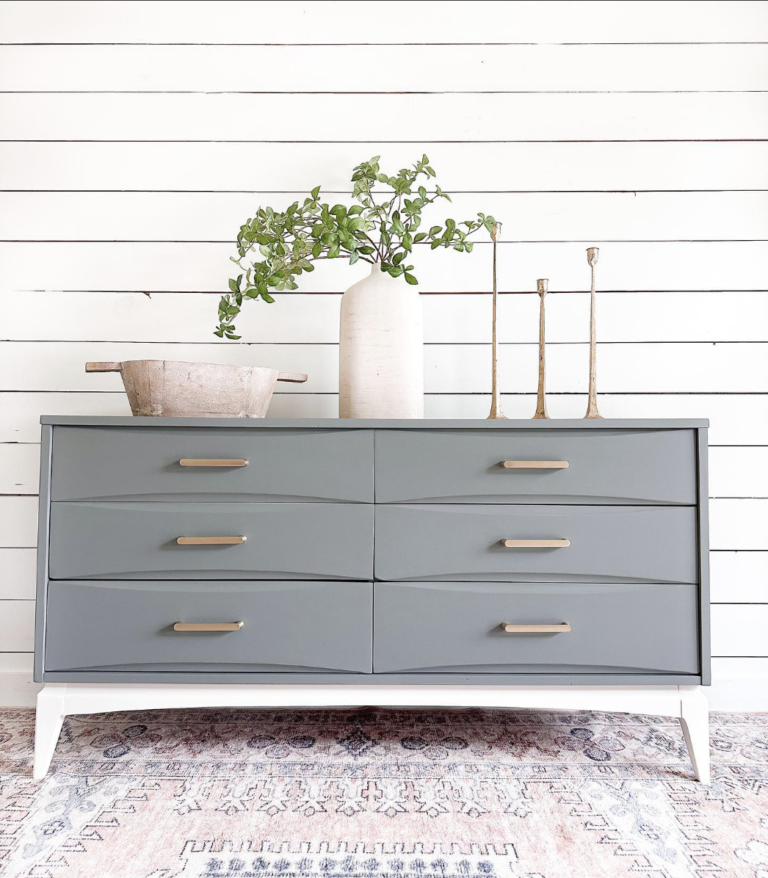 35 Beautiful Dresser Decor Ideas You Should Try