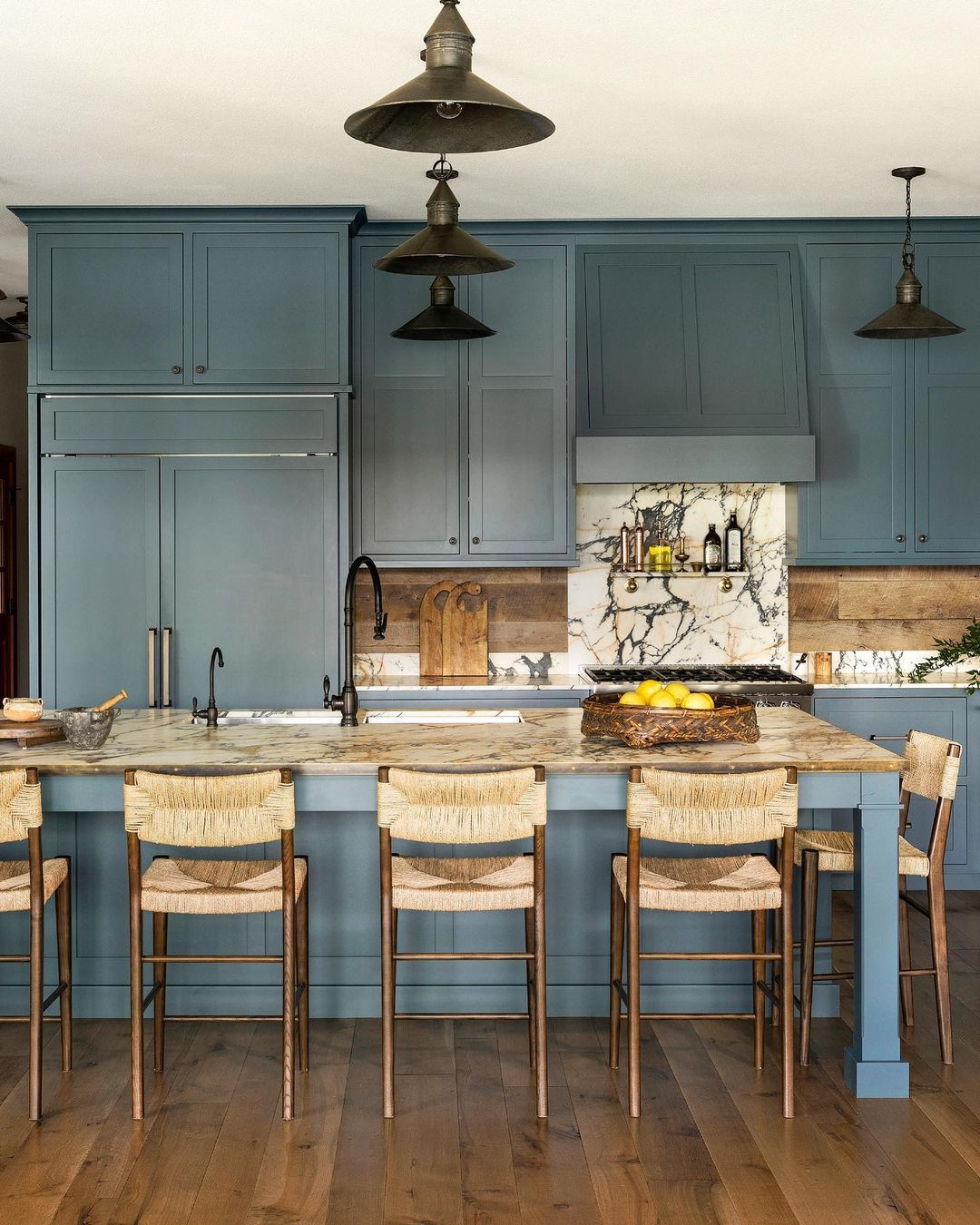 30 Amazing Farmhouse Blue Kitchen To Transform Your Kitchen