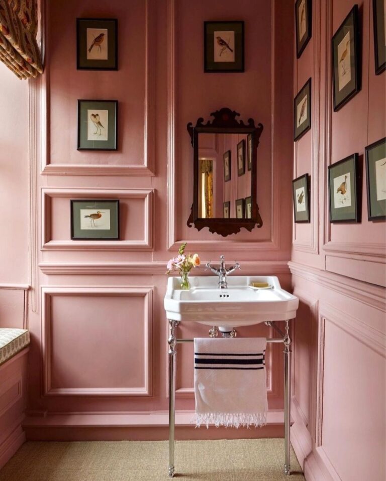 30 Board and Batten Bathroom Designs to Elevate Your Space