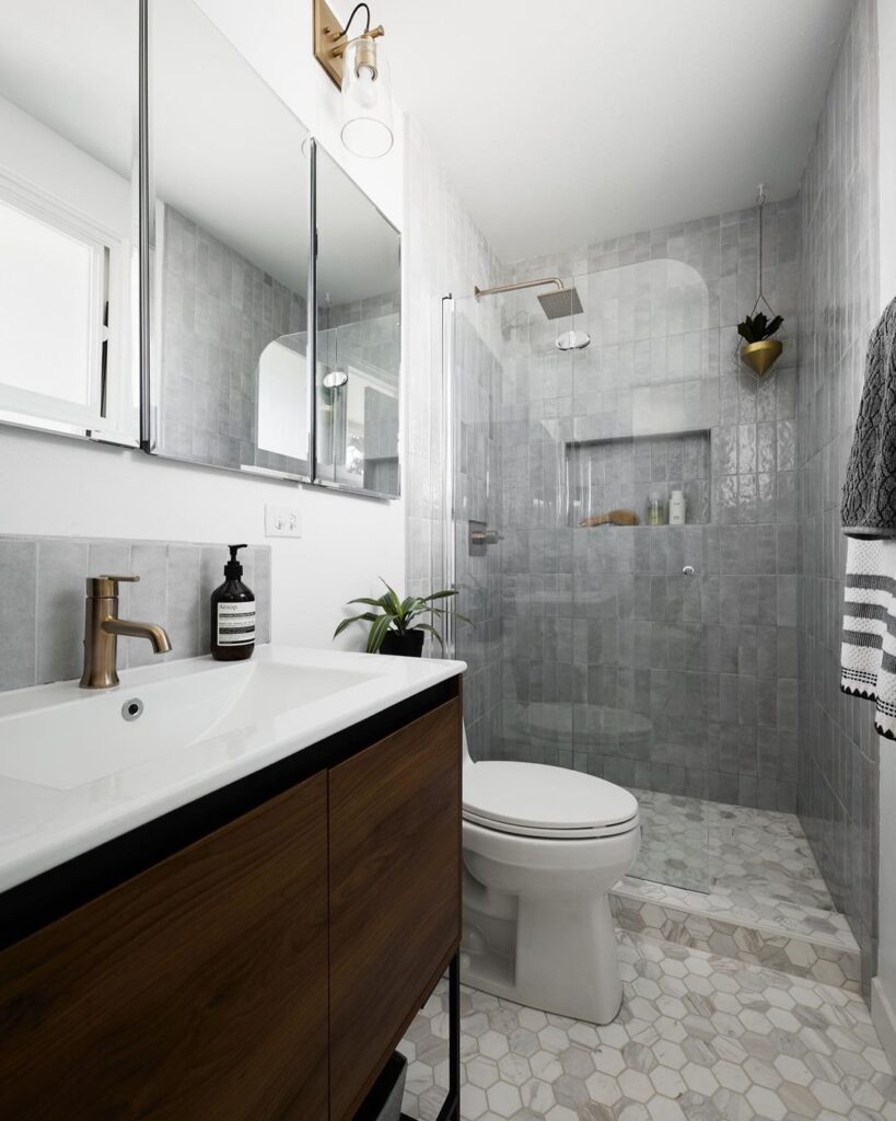 Grey Vertical Shower Tile