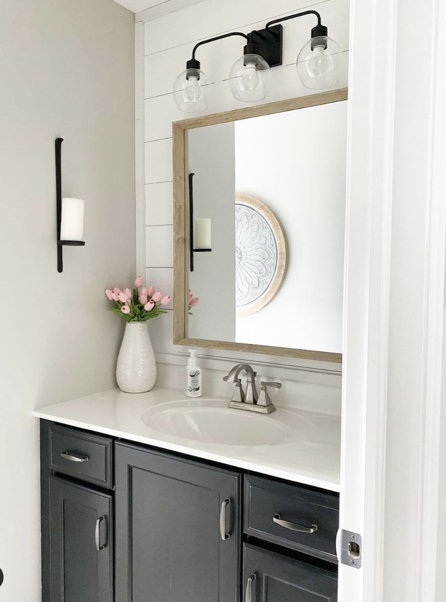 35 Beautiful Shiplap Bathroom Accent Wall Ideas