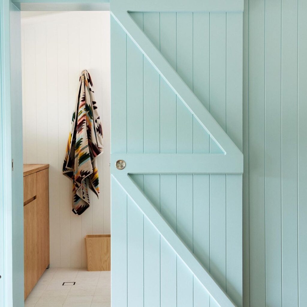 20 Rustic Bathroom Barn Door Ideas You Will Love