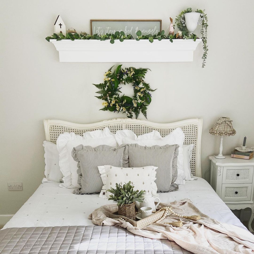Romantic Rustic with a Green Embrace