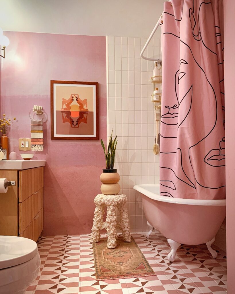 28 Beautiful Pink Vintage Bathroom Ideas You Need To See