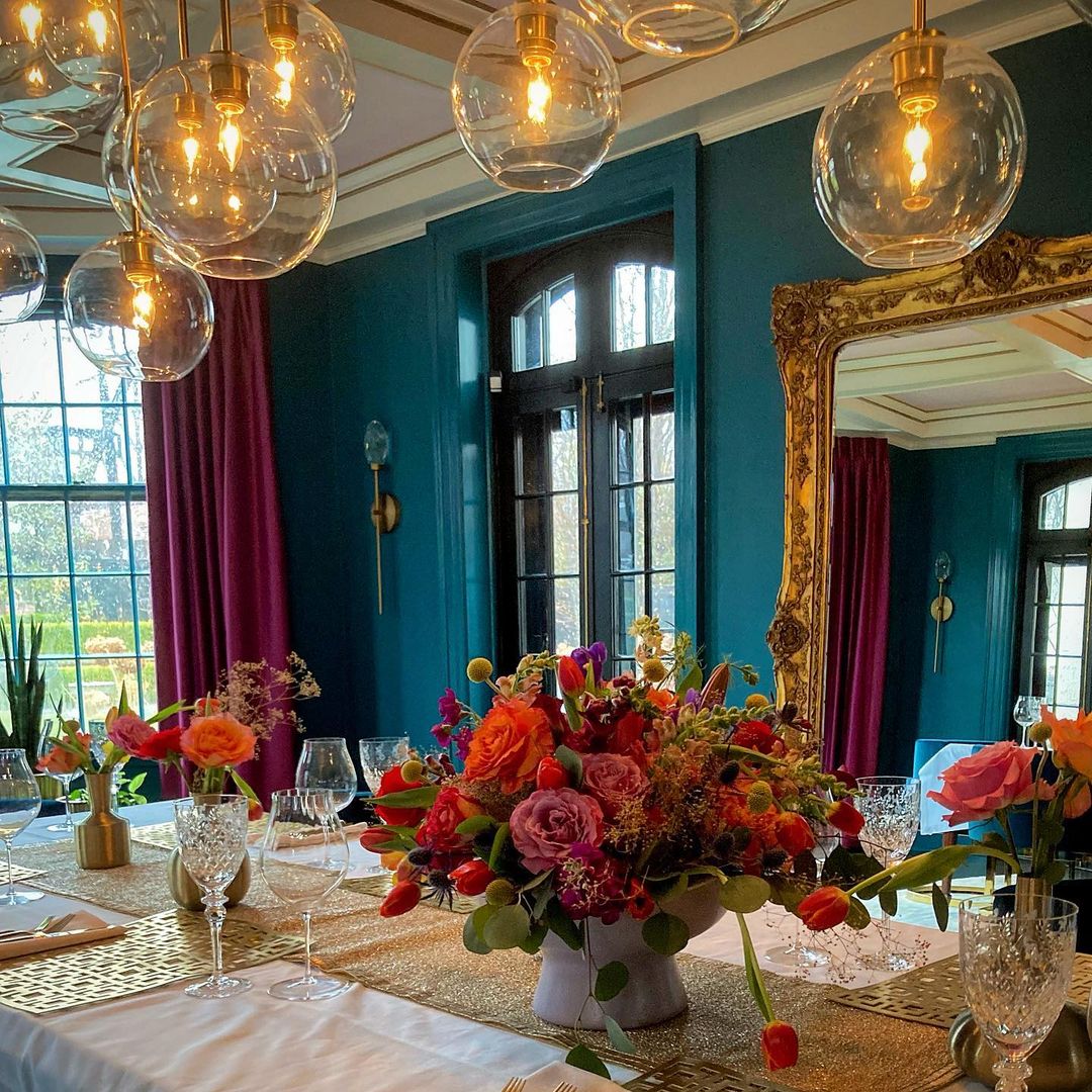 Peacock Blue Dining: Elegant Entertaining Space