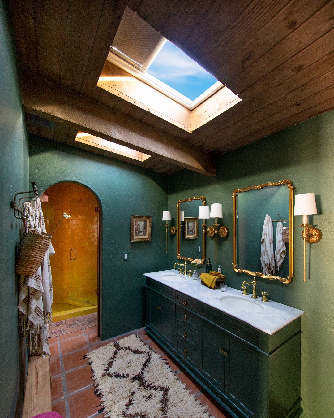 Jade Bathroom: Rustic Elegance with Verdant Flair