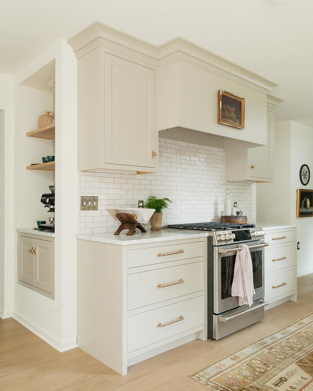 Classic Comfort: Warm Accents on Shaker Cabinetry