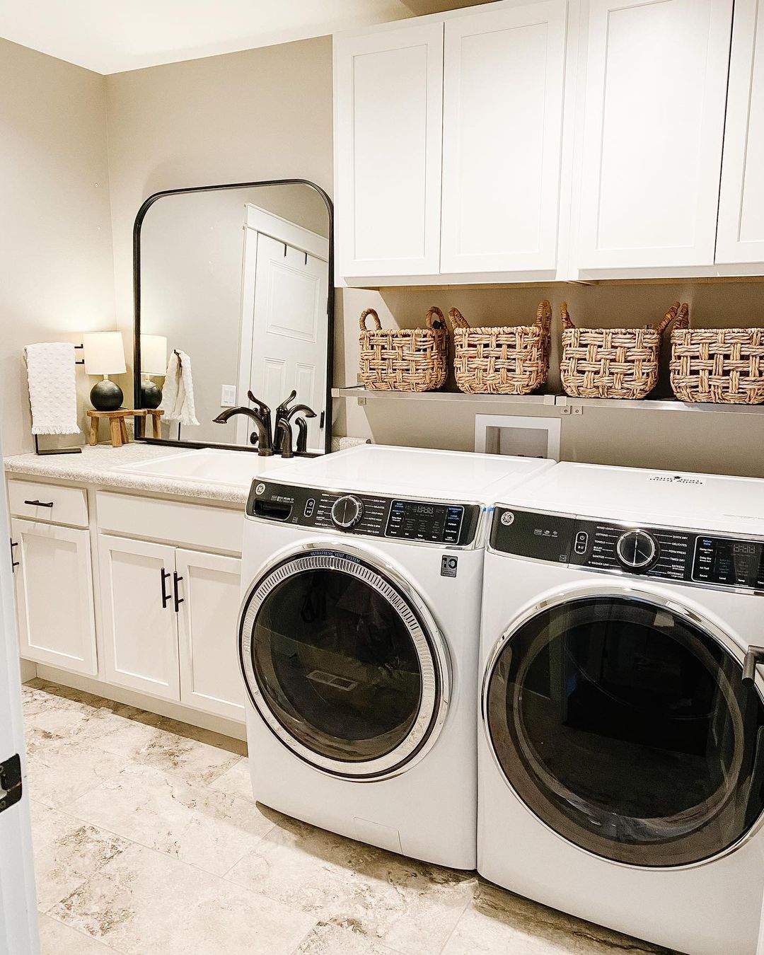 Chic Laundry Space with Modern Elegance
