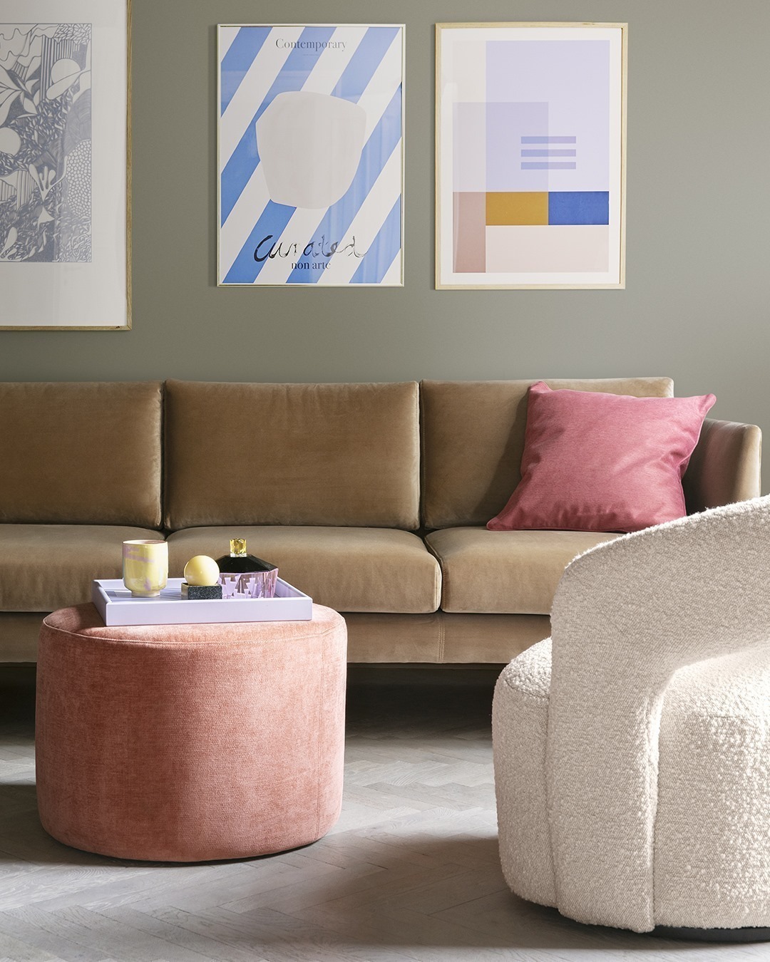 Modern Artistry with a Coral Pouf