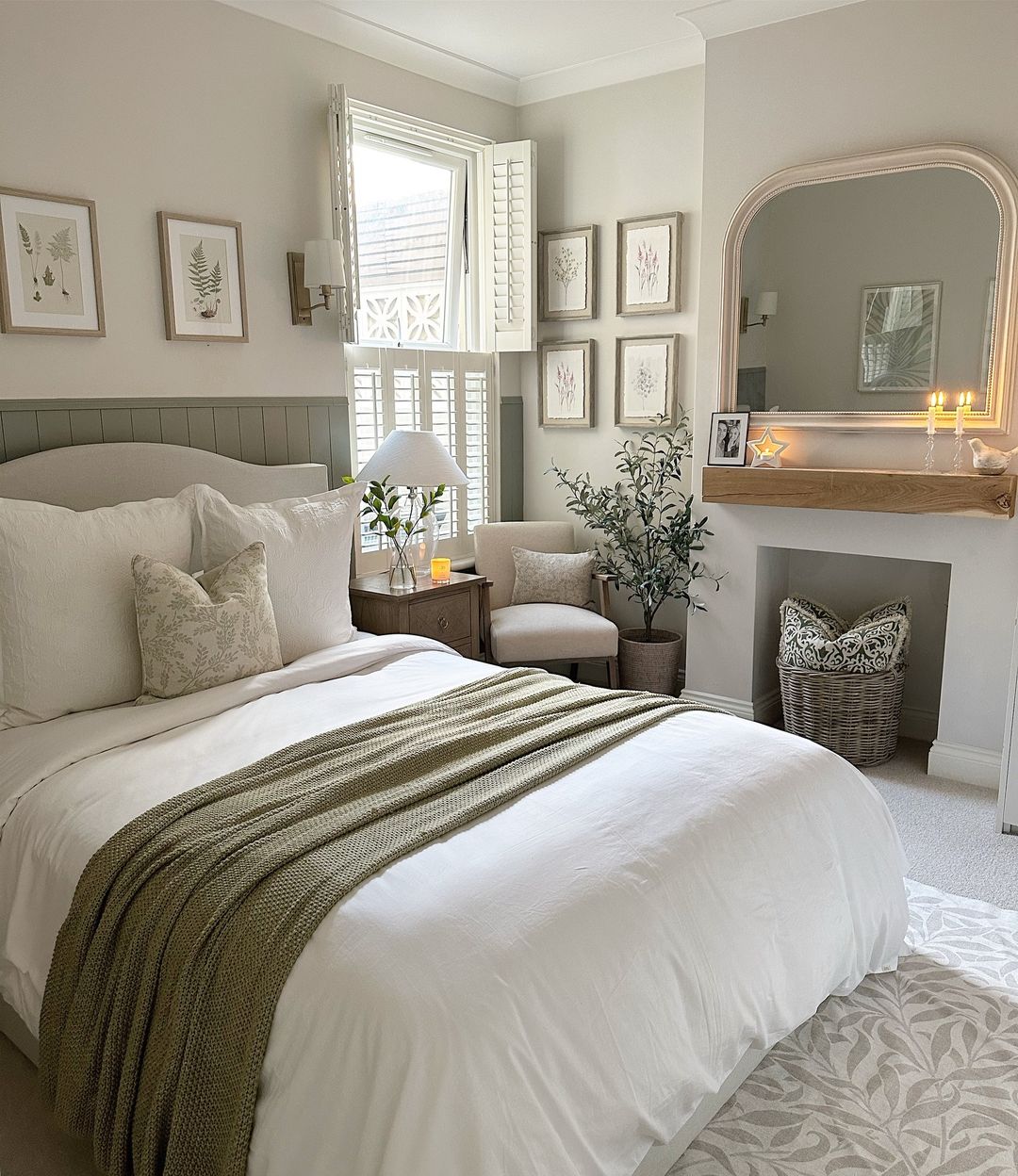 Plush Comfort in a Serene Bedroom