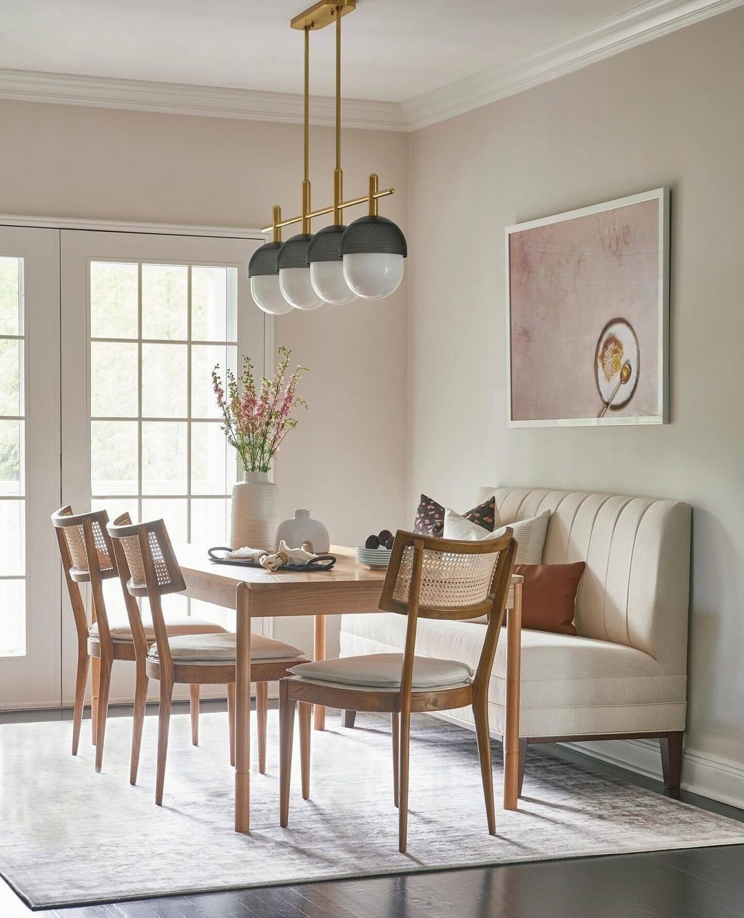 Elegant Harmony in a Cozy Dining Nook