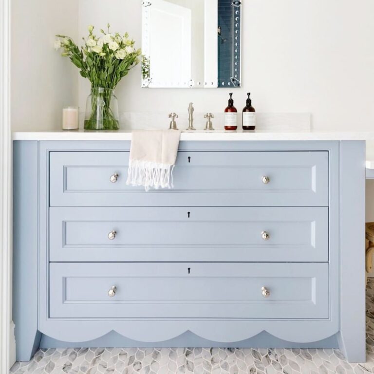 30 Beautiful And Chic Blue Gray Vanity Ideas You Should See