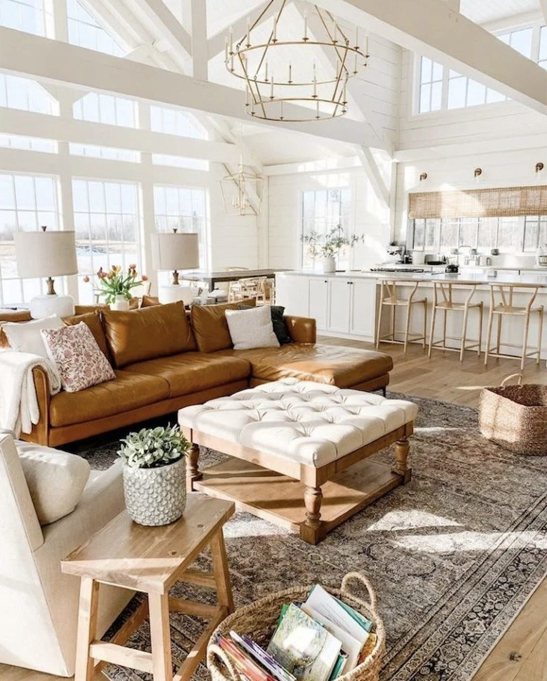 Bright and Airy Farmhouse Elegance