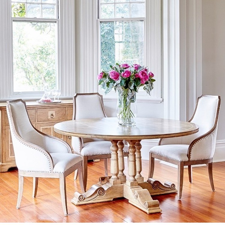 Classic Bloom Elegance Table Decor